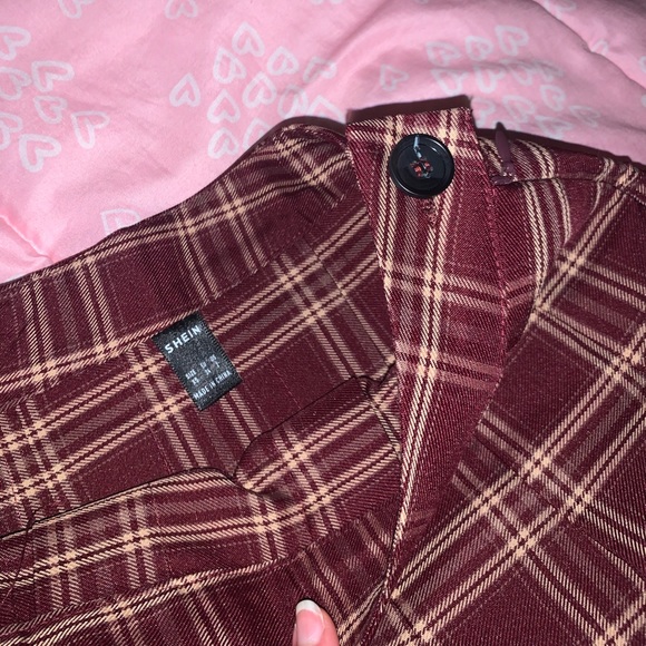 SOLD ‼️Plaid Tartan Pleated High-Waisted Skirt‼️ - Picture 4 of 4